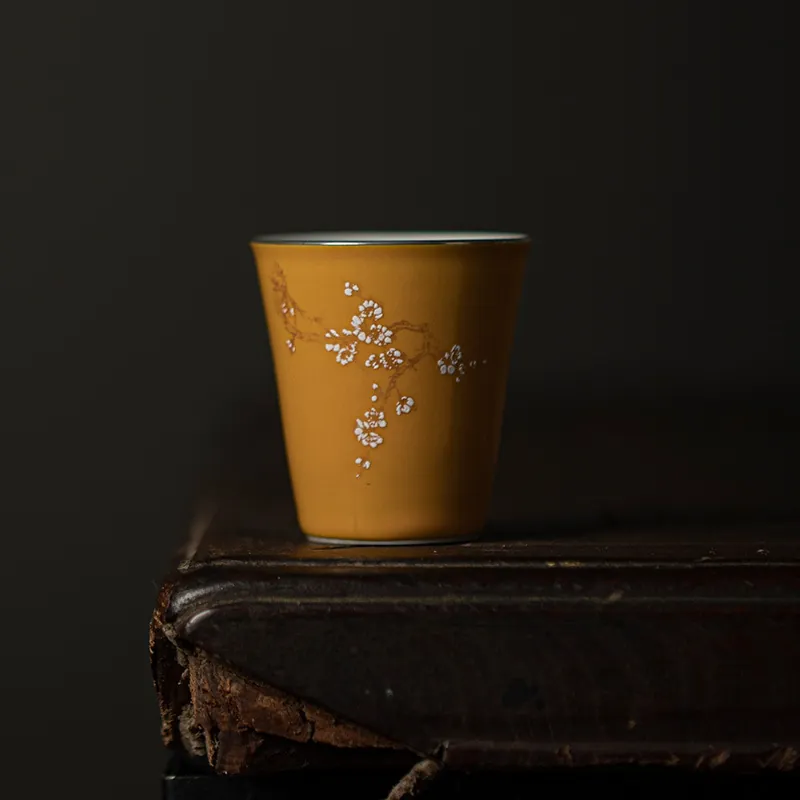 Miyan Bright Yellow Handmade Gilded Gongfu Tasting Cup Vintage Host Cup 2 Miyan Bright Yellow Handmade Gilded Gongfu Tasting Cup Vintage Host Cup - Image 2