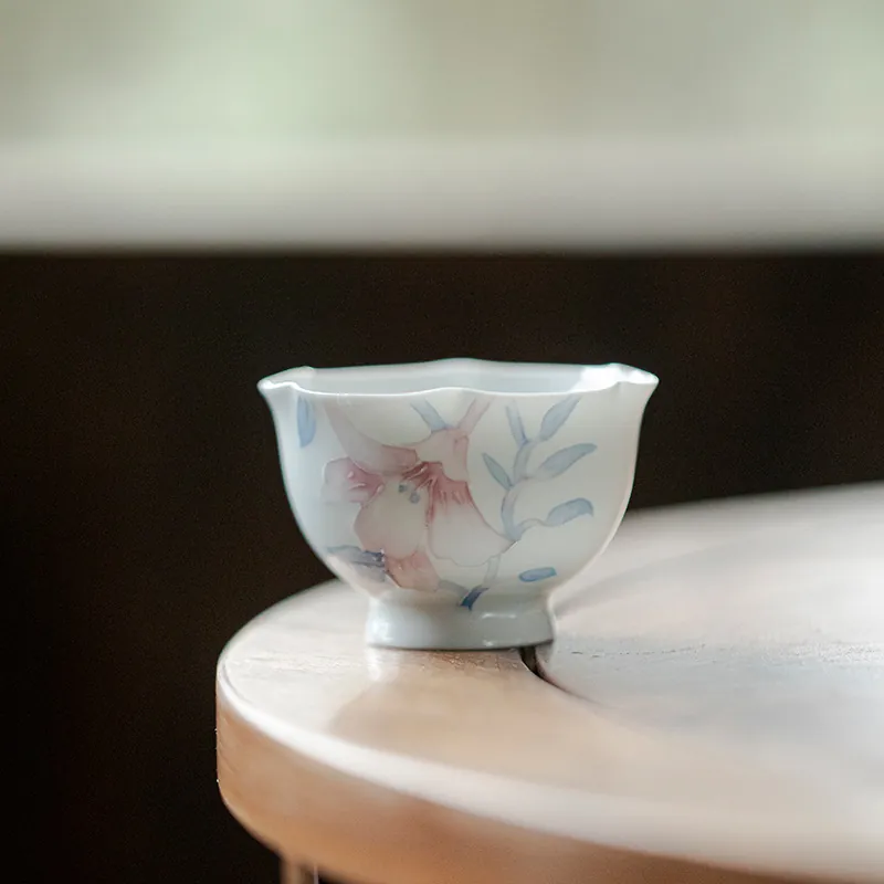 Miyan Japanese Arita Ware Hand Painted Lily Gongfu Tea Cup Wholesale